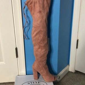 Over the knee Steve Madden boot